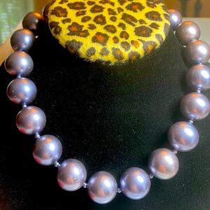 Vintage Japan Gray Faux Pearl Necklace.